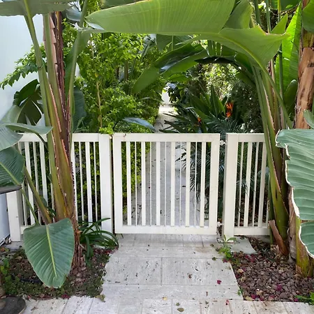 Apartament Altavita - Serviced Upper House With Heraldic Features Nikozja