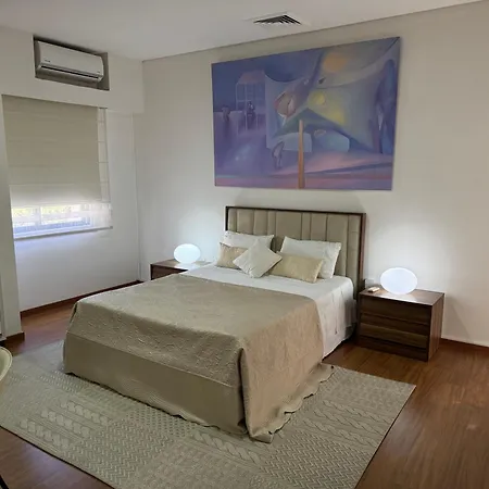 Altavita - Serviced Upper House With Heraldic Features *