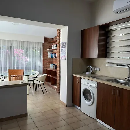 Altavita - Serviced Upper House With Heraldic Features * 니코시아
