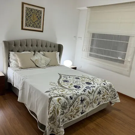 Altavita - Serviced Upper House With Heraldic Features *